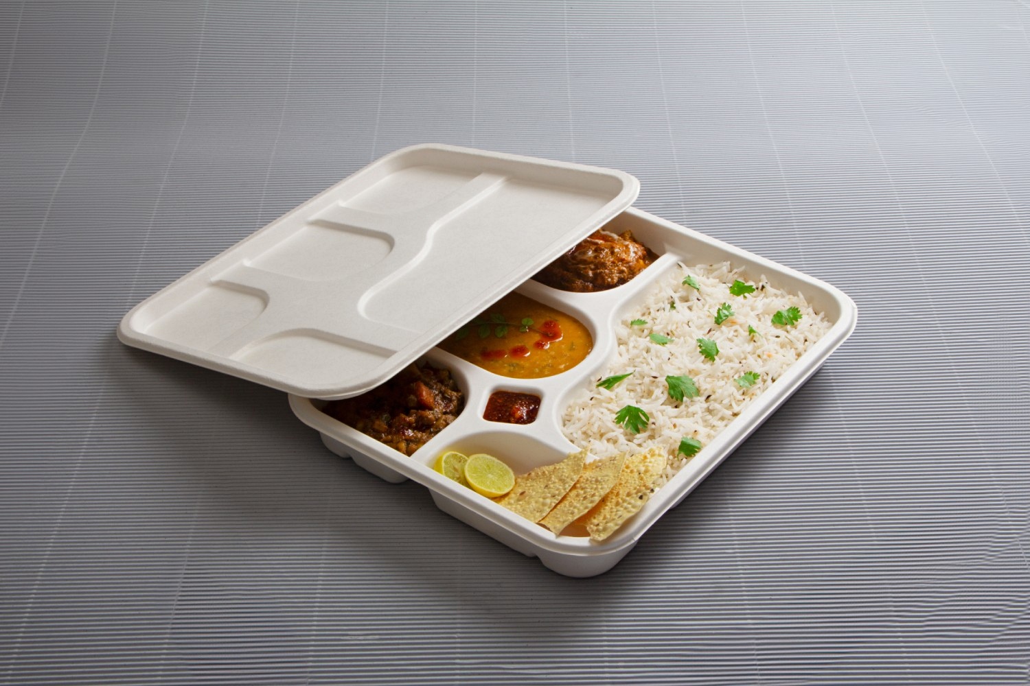 5 Compartment Sugarcane Bagasse Plate with Lid